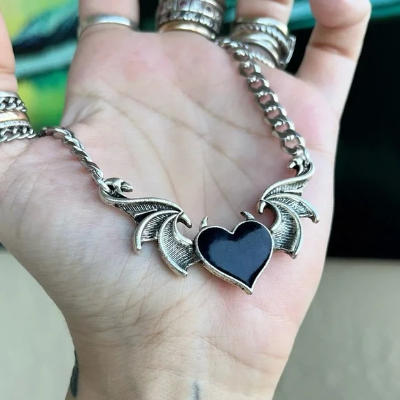Black enamel heart with bat wings & devil horns valentine goth choker necklace - Picture 9 of 14